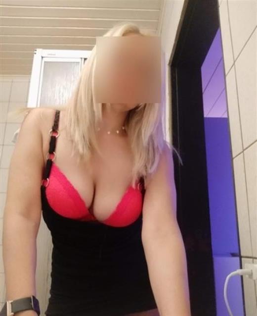 Escort modell Darbane, Stuttgart - 13040