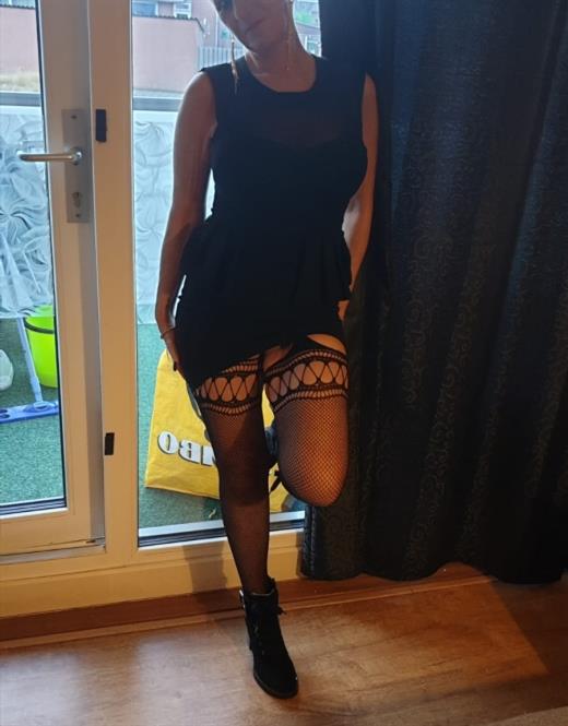 Ekuwa, escort in Wuppertal - 13844