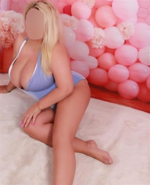 Escort Ester Li, Lübeck - 8506