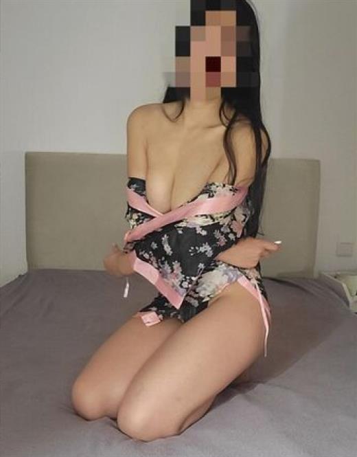 Escort Ippla, Düsseldorf - 3513