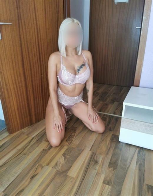 Escort Joheli, Stuttgart - 1215