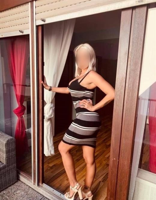 Joheli, escort in Stuttgart - 12427