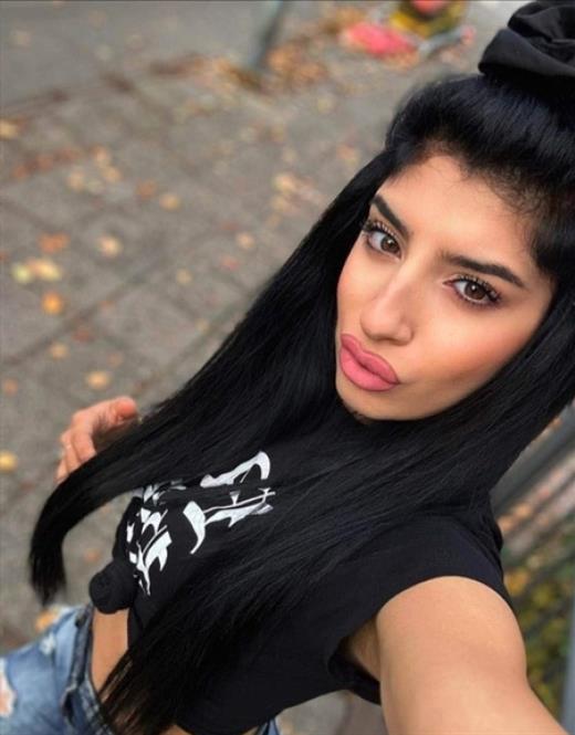 Ni-Hsuan, escort in Düsseldorf - 12684