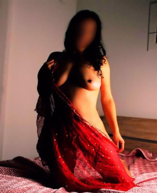 Nlemwo, escort in Essen - 7805