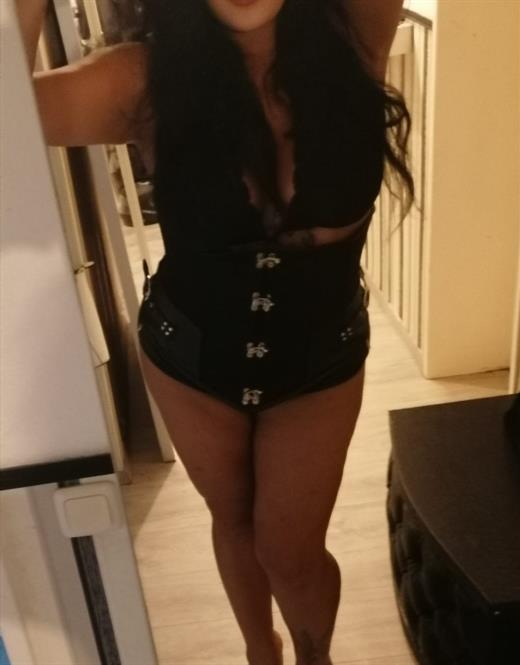 Escort Nuseyba, Ingolstadt - 8206