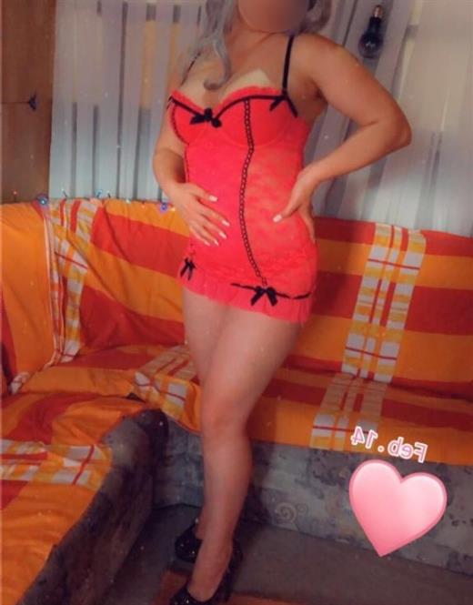 Escort modell Ouazna, Leverkusen - 5711