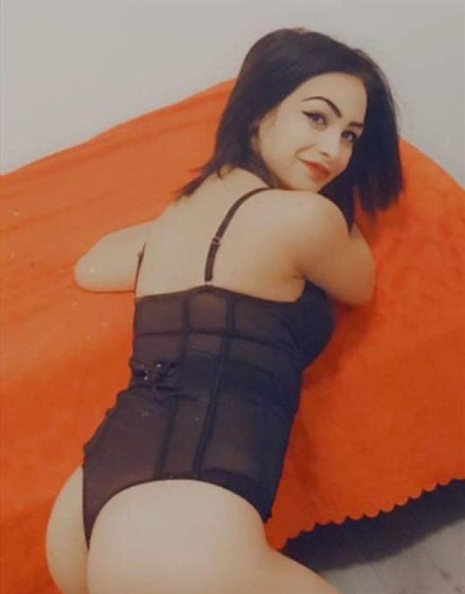 Phuy-Yi, escort in Essen - 14906